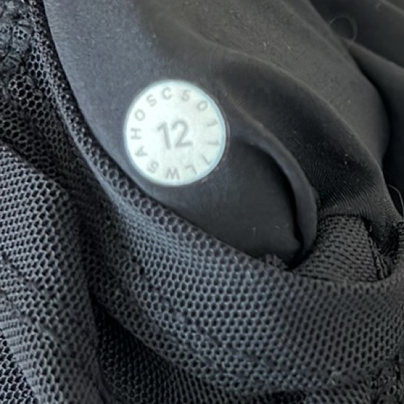 Lululemon On The Fly Pant Woven Black size 12 - Picture 11 of 11